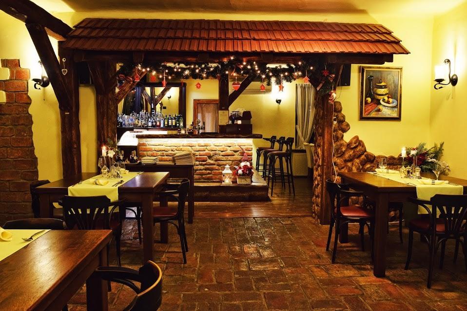 Barock Restaurant & Pension Topolcany Exterior photo